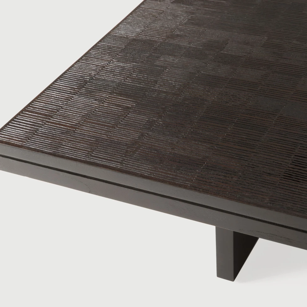 Stolik kawowy Grooves tekowy czarny Ethnicraft