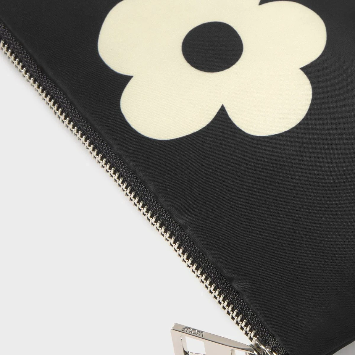 Saszetka Night Daisy