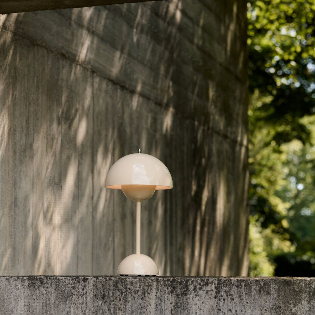 Lampa przenośna Flowerpot VP9 Ivory