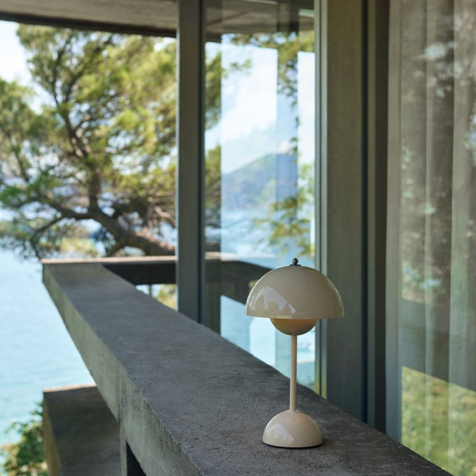 Lampa przenośna Flowerpot VP9 Ivory