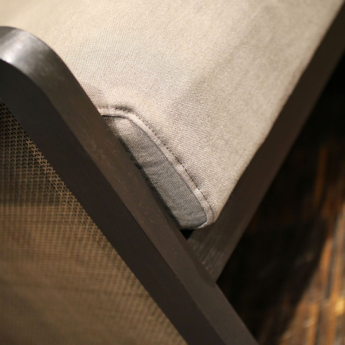 Zestaw: Fotel Panel + stolik boczny Panel