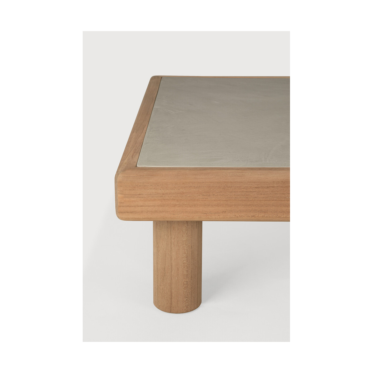 Stolik kawowy outdoorowy Monocle z betonowym blatem