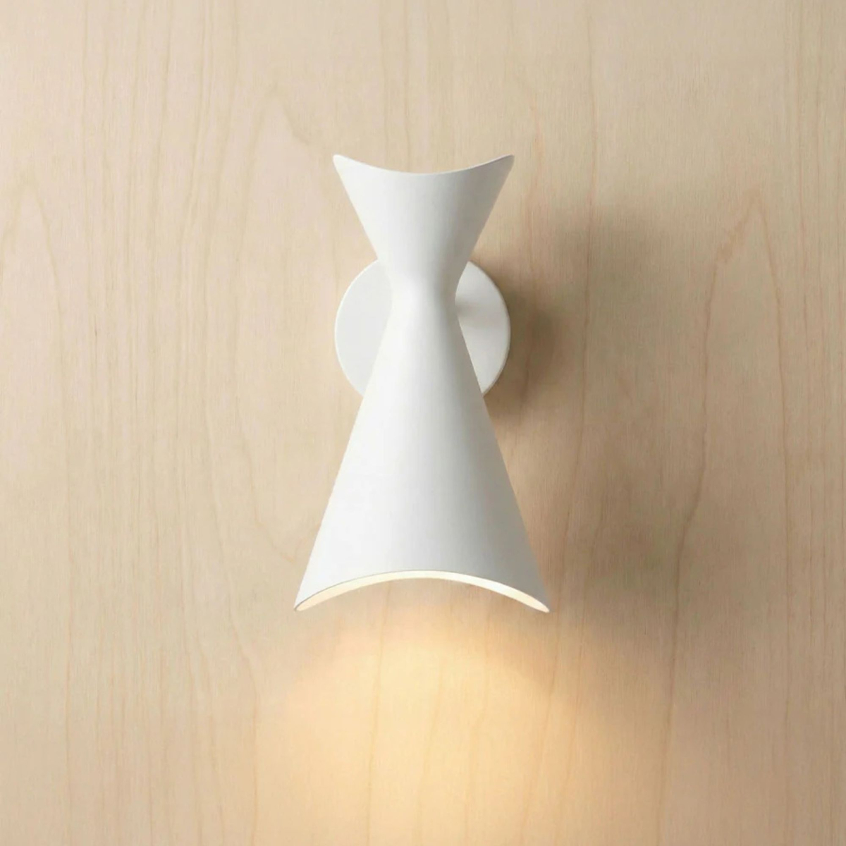 Lampa ścienna Ninotchka 125