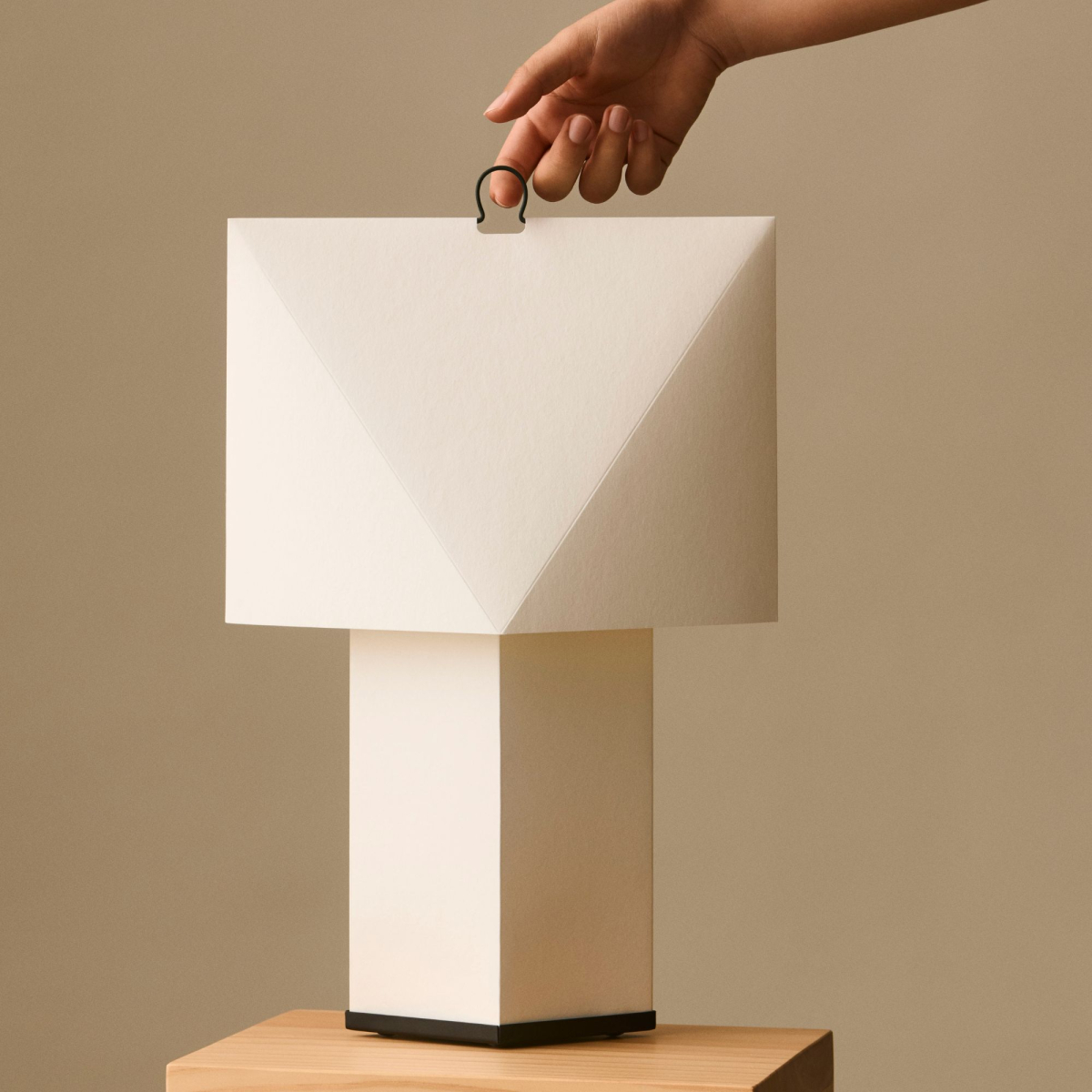 Lampa stołowa Aplat 660