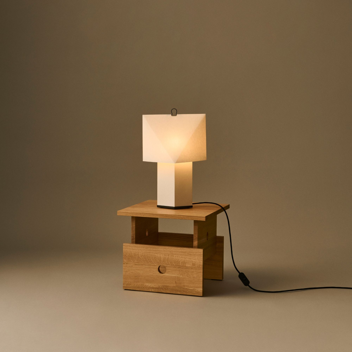 Lampa stołowa Aplat 440