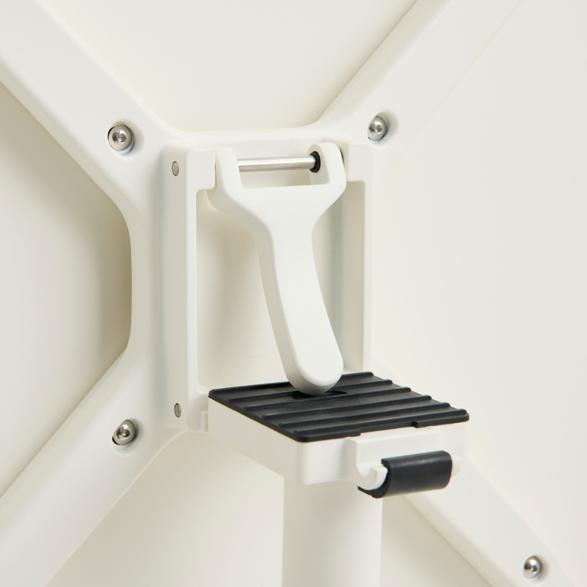 Stolik ogrodowy Deville 55 x 55 Cream White