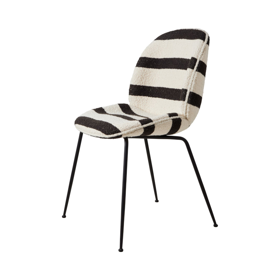 Tapicerowane krzesło tapicerowane Beetle Gubi