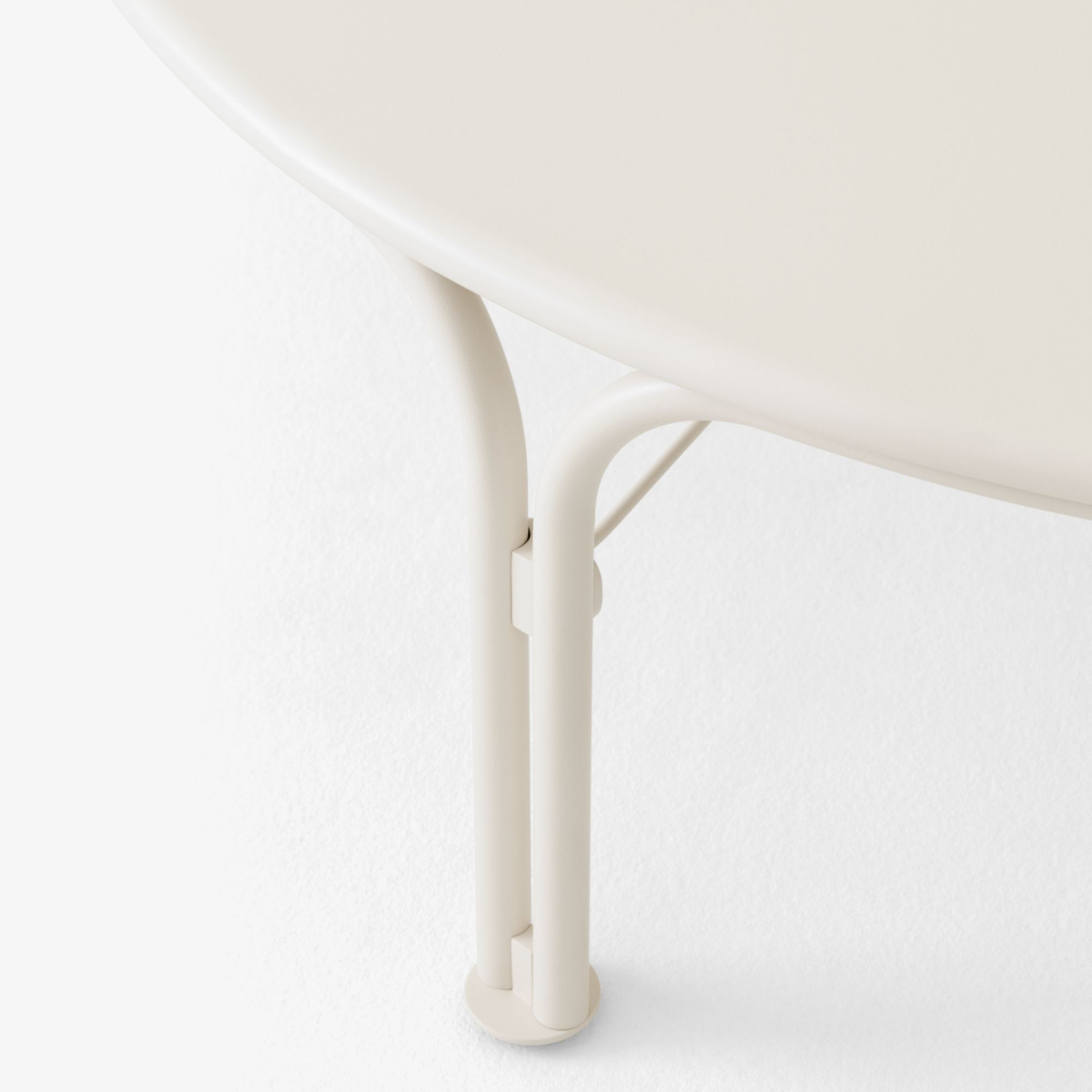 Stolik kawowy outdoorowy Thorvald SC109 Ø115cm Ivory