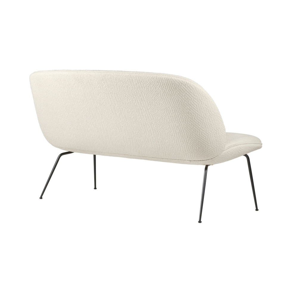 Tapicerowana sofa Beetle Gubi