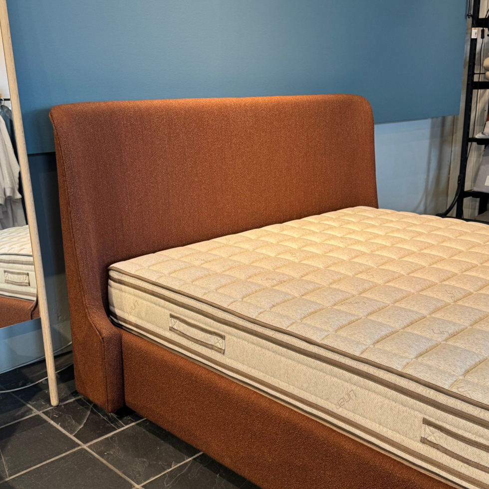 Łóżko Sofia z pojemnikiem na pościel