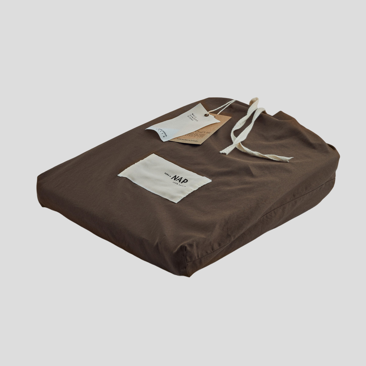 Prześcieradło z bawełny satynowej z gumką Lizbona III Brown NAP