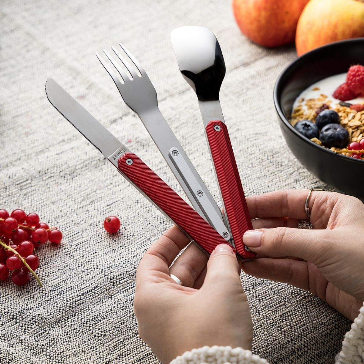 Magnetyczne sztućce turystyczne Red