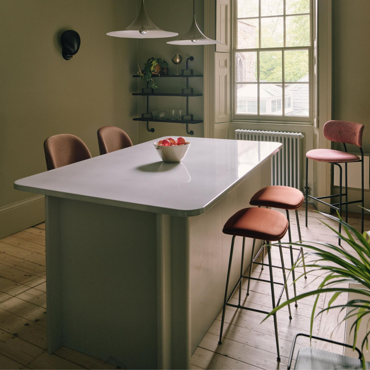 Tapicerowane krzesło barowe Coco Gubi