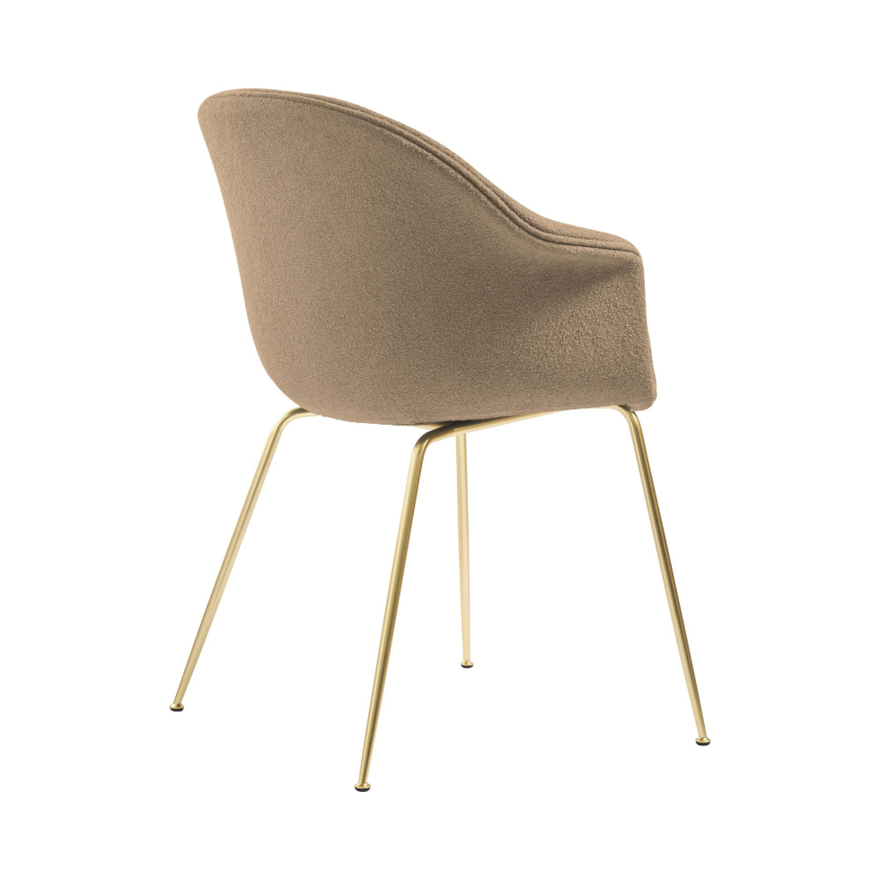 Komfortowe krzesło tapicerowane BAT Gubi