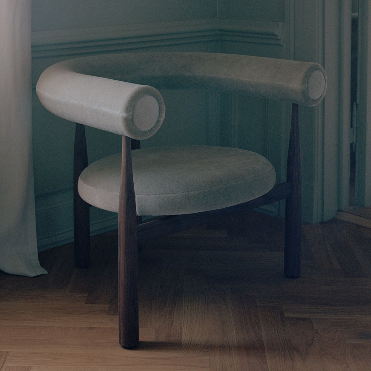 Fotel tapicerowany Bukowski Orzech