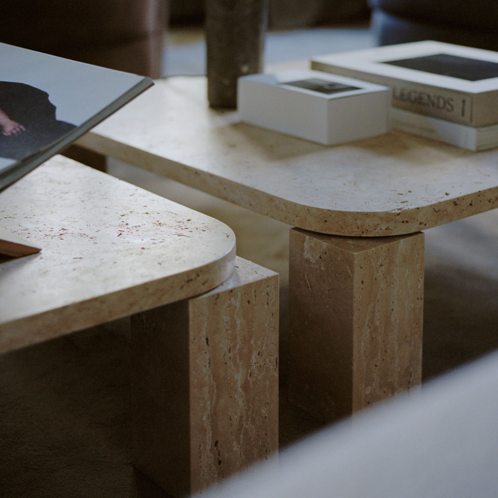 Stolik kawowy Atlas 60x60cm Unfilled Travertine