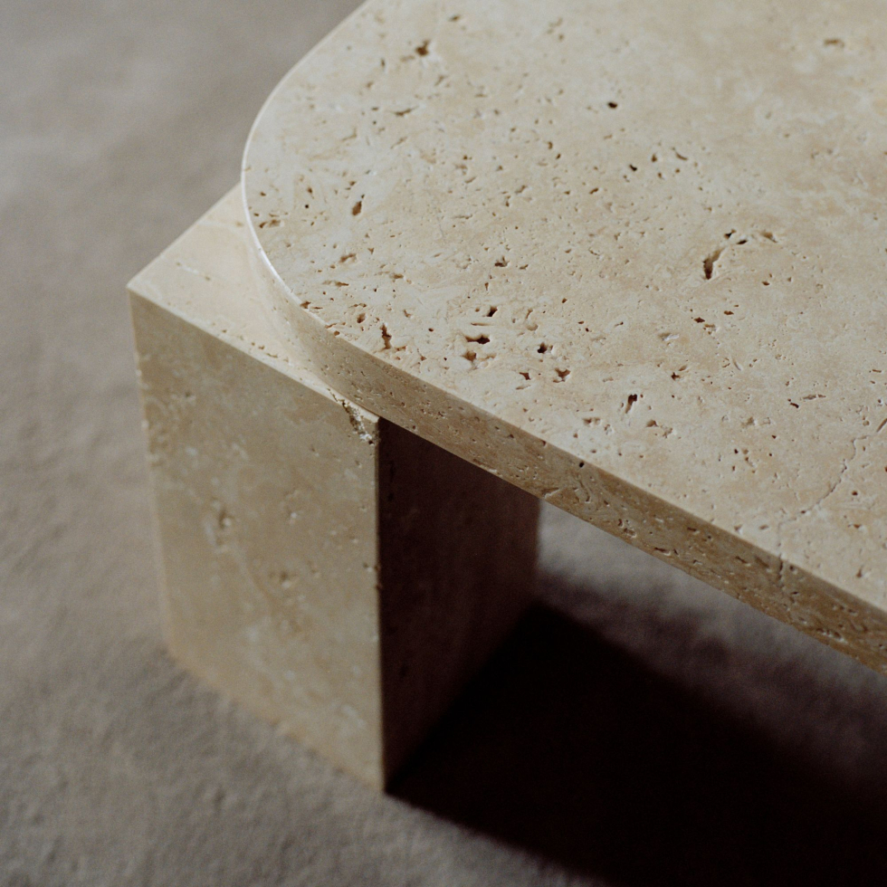 Stolik kawowy Atlas 82 cm Unfilled Travertine