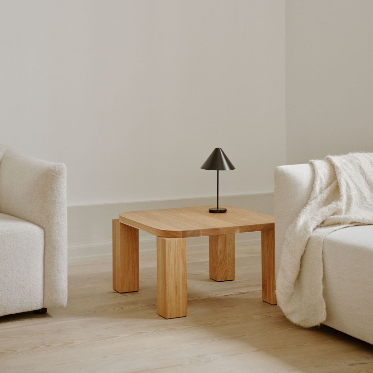 Stolik kawowy Atlas 60x60cm Natural Oak