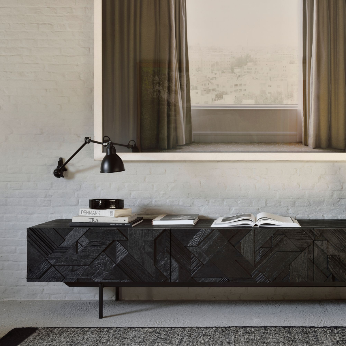 Szafka pod TV Graphic 240 cm