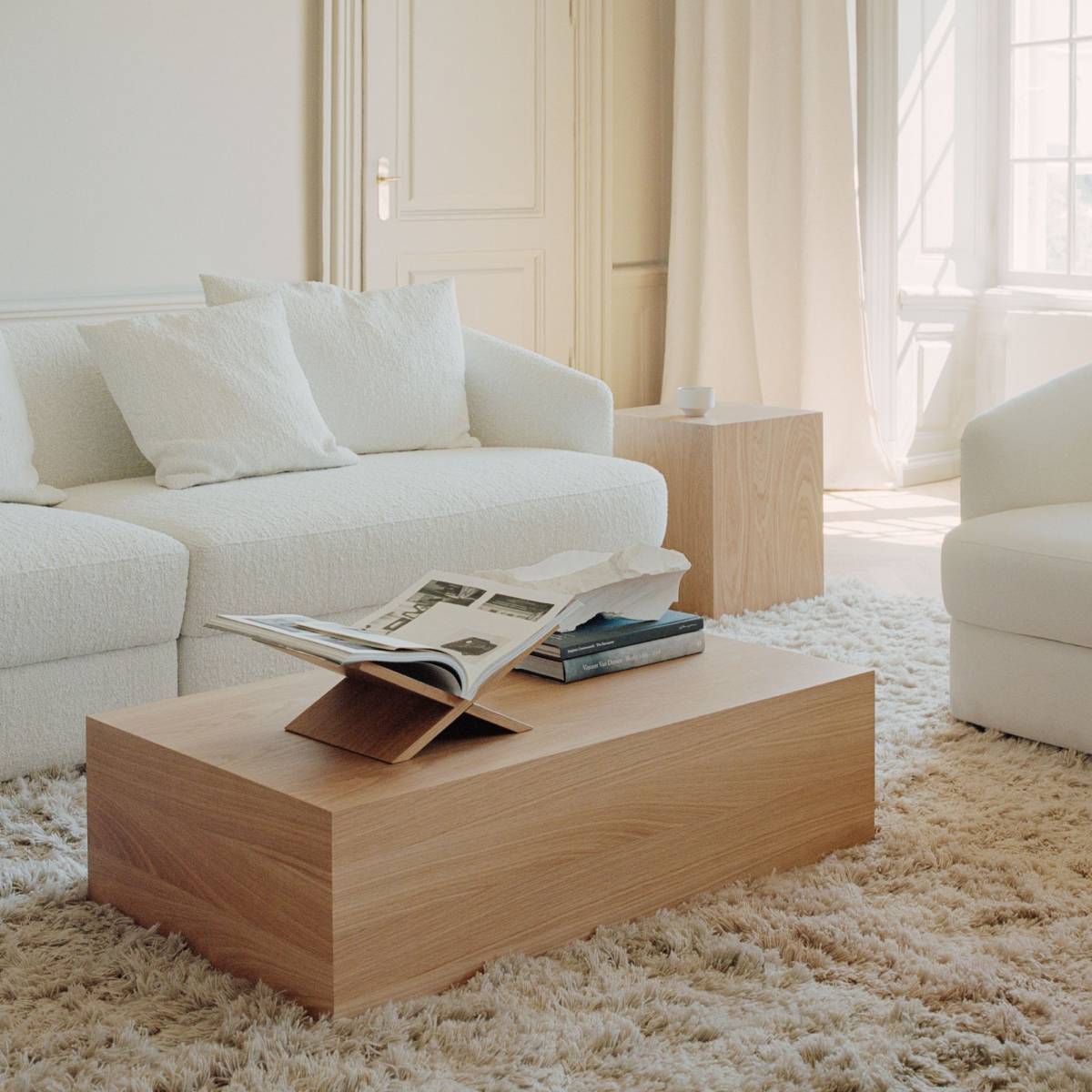 Stolik kawowy wysoki z szufladą Mass Dąb