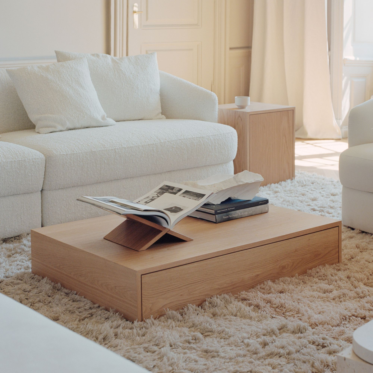 Stolik kawowy niski z szufladą Mass Dąb