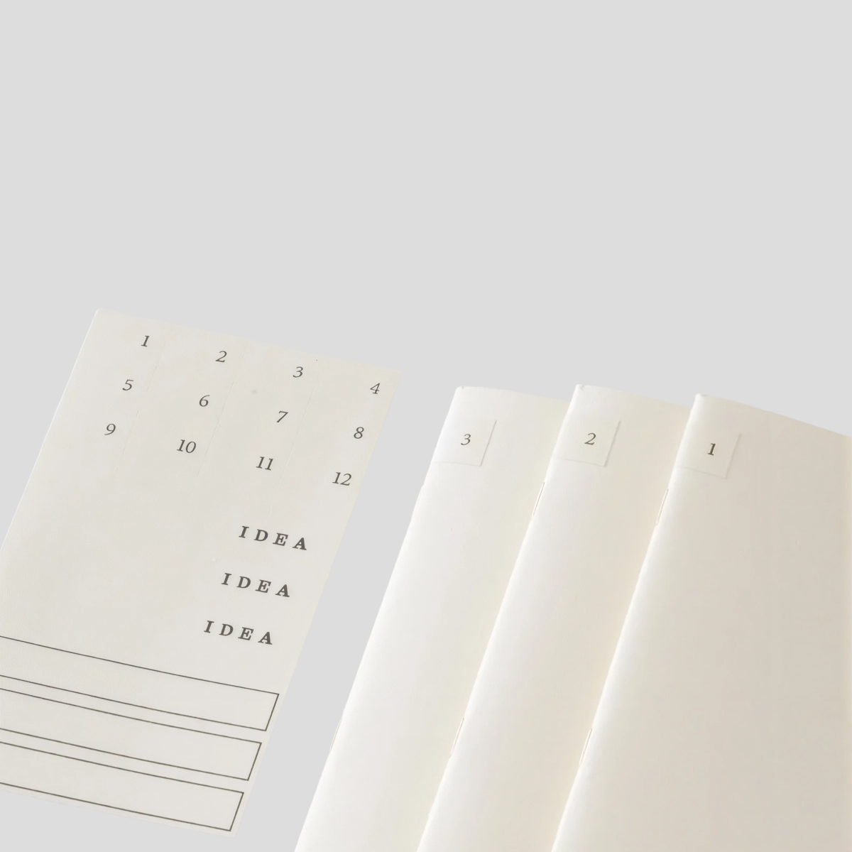 Zestaw trzech gładki notatników Light A4 Blank