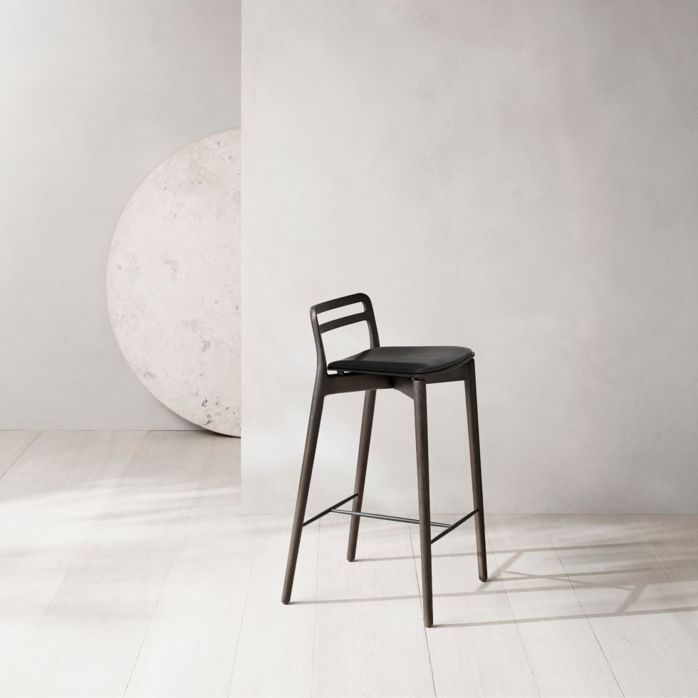 Krzesło barowe 484 Dark oak