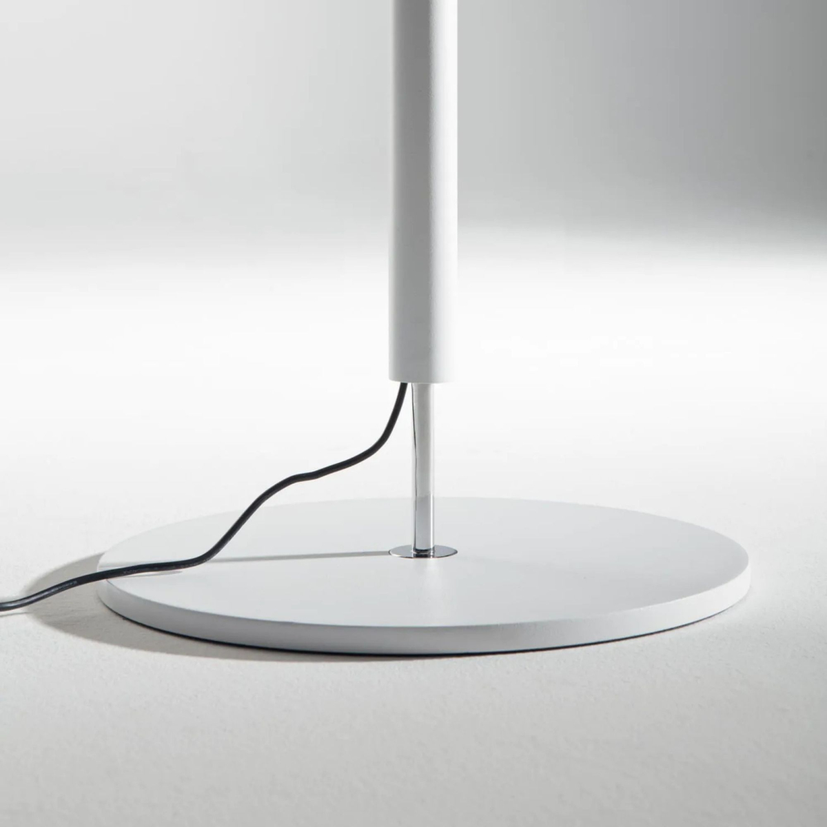Lampa podłogowa Luna White