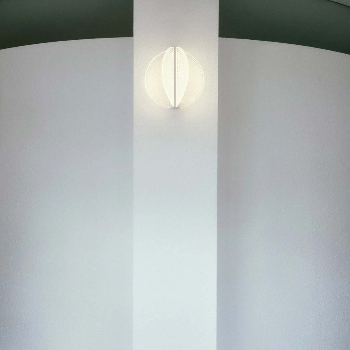 Lampa ścienna Papylia White