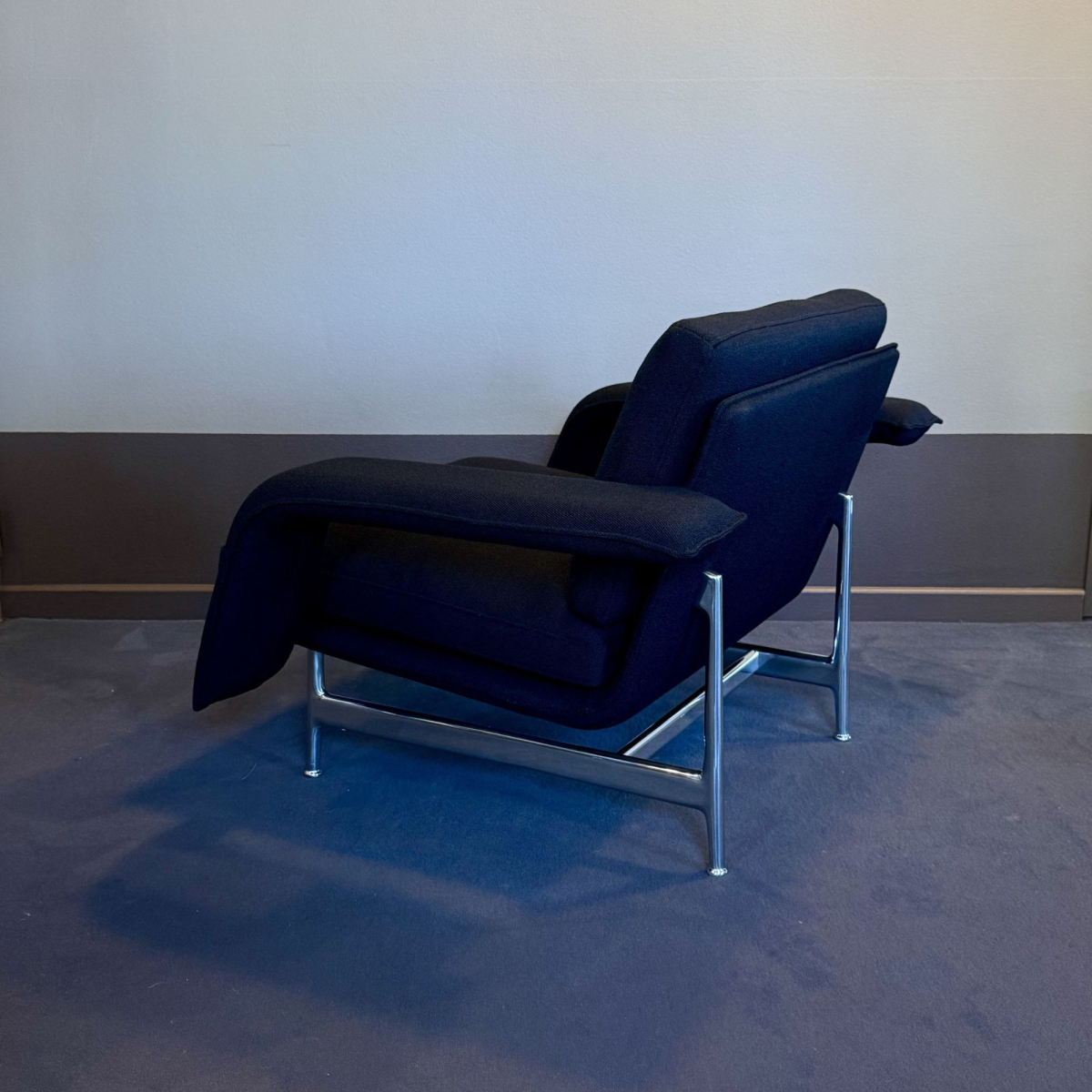 Fotel Meantime AV29