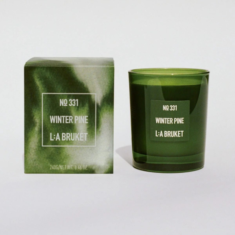 Świeca zapachowa Nr 331 Winter Pine 260 g