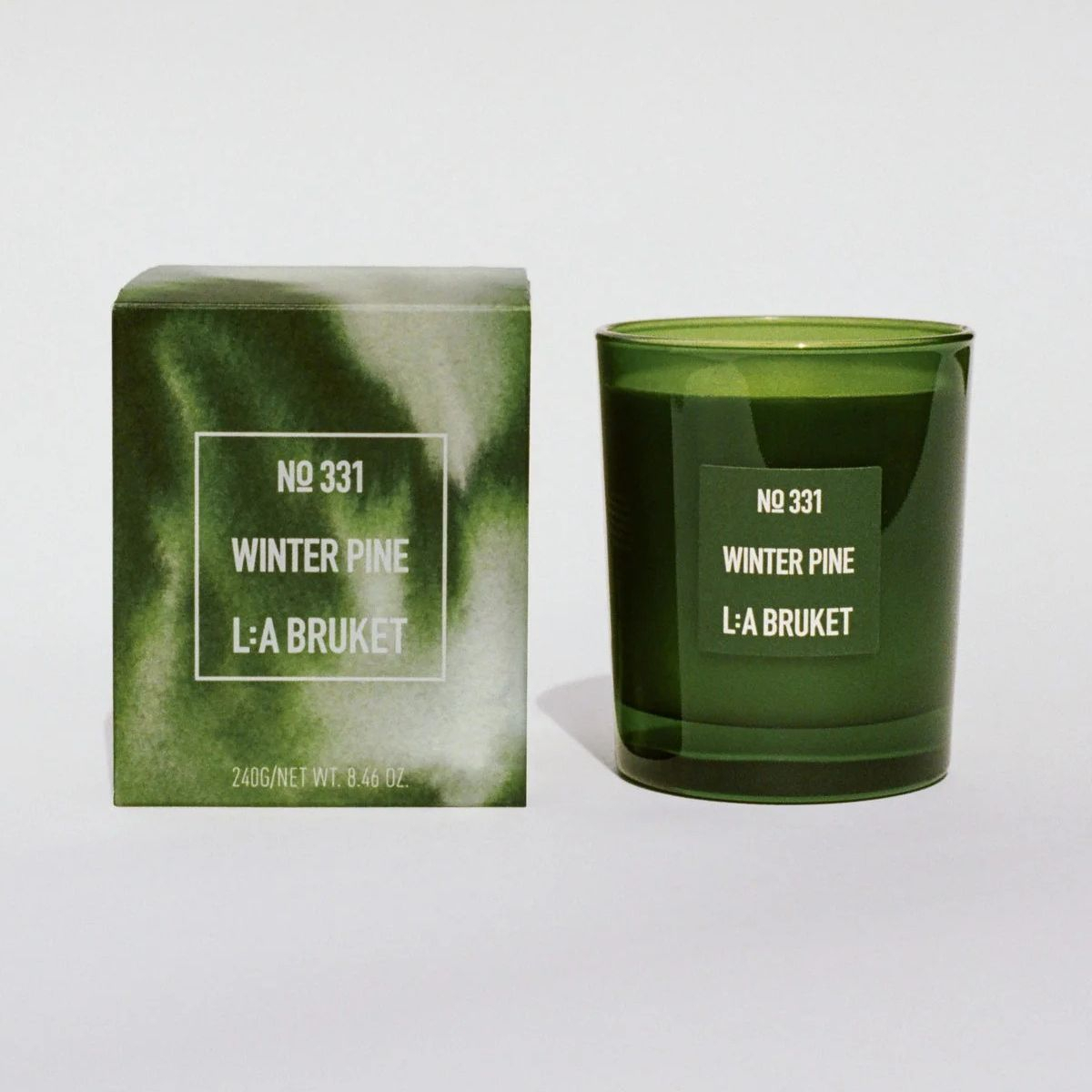 Świeca zapachowa Nr 331 Winter Pine 260 g
