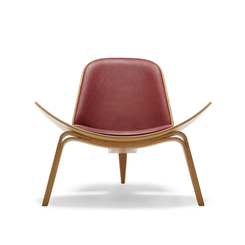 Wyprofilowany fotel Shell CH07 Carl Hansen & Søn