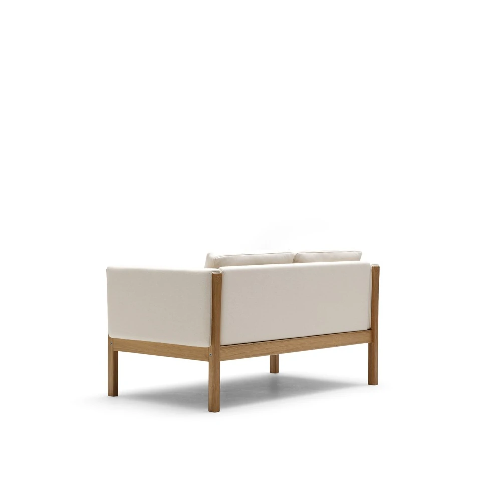 Tapicerowana skórą sofa CH162 Carl Hansen & Søn