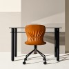 Zestaw biurko Big Sur i krzesło Myko od marki Fogia