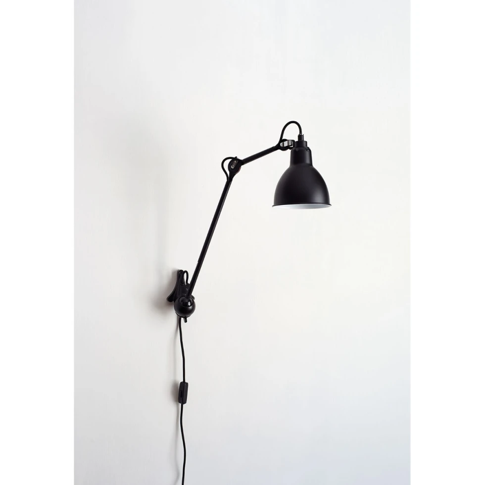 Minimalistyczna lampa ścienna 222 black Lampe Gras DCW Editions