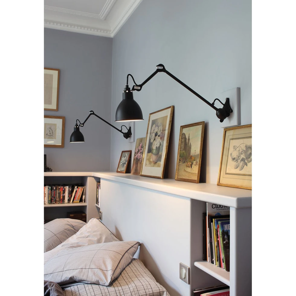 Minimalistyczna lampa ścienna 222 black Lampe Gras DCW Editions