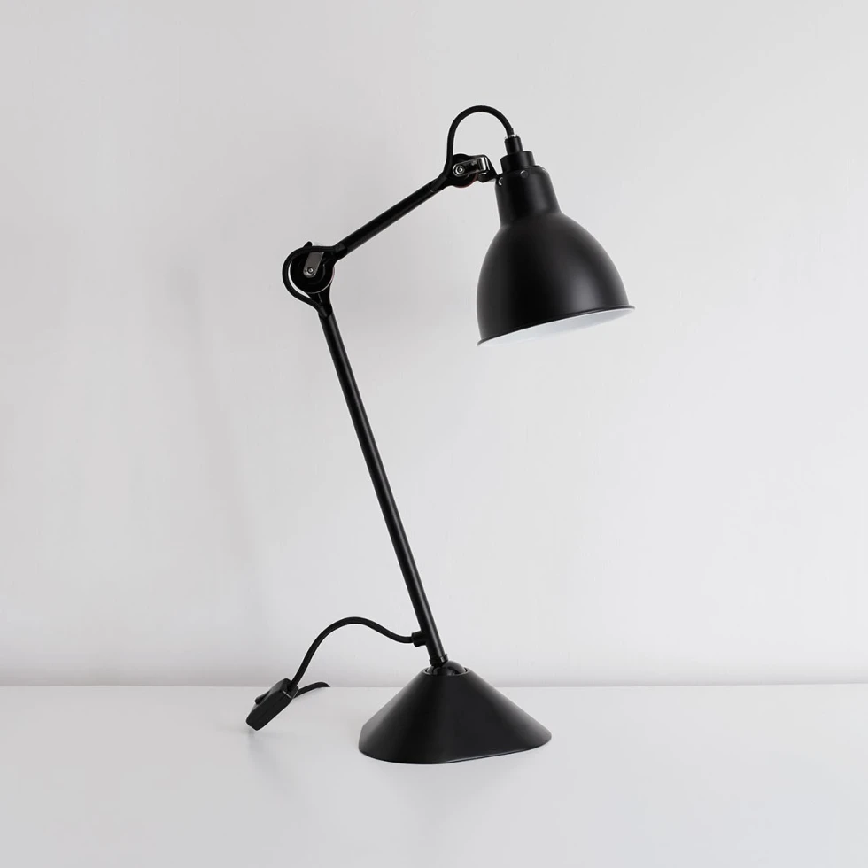 Nowoczesna lampa biurkowa 205 Black Satin Lampe Gras DCW Editions