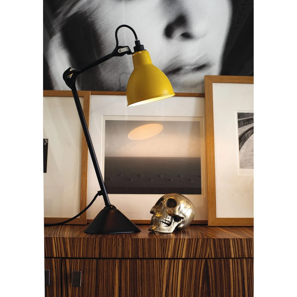 Nowoczesna lampa biurkowa 205 Black Satin Lampe Gras DCW Editions