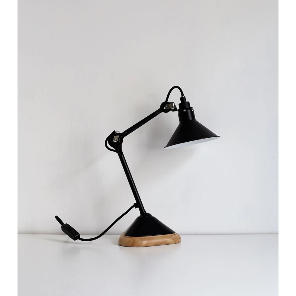 Nowoczesna lampa biurkowa 207 Black Satin Lampe Gras DCW Editions