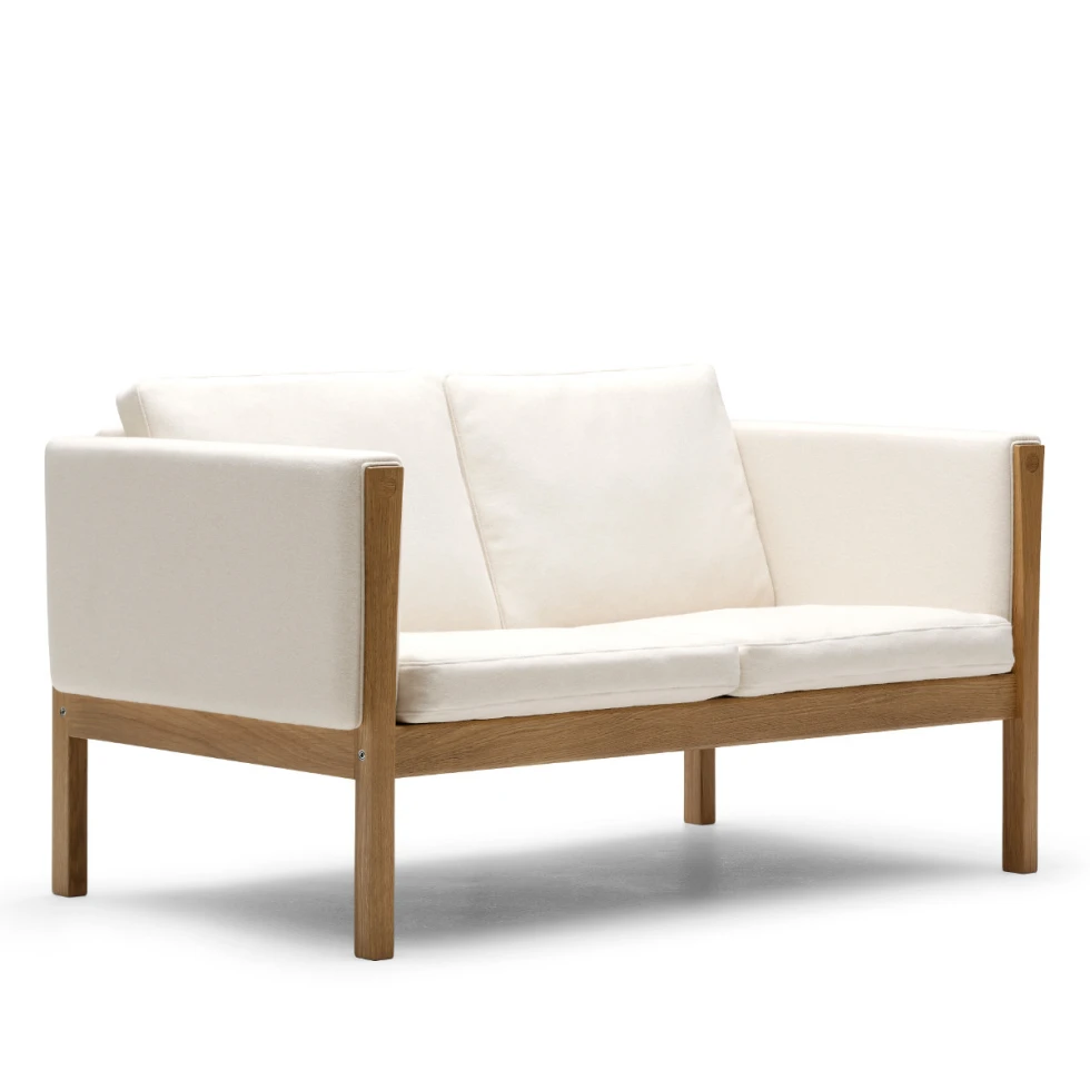 Sofa  na drewnianej ramie - CH162 Carl Hansen & Søn