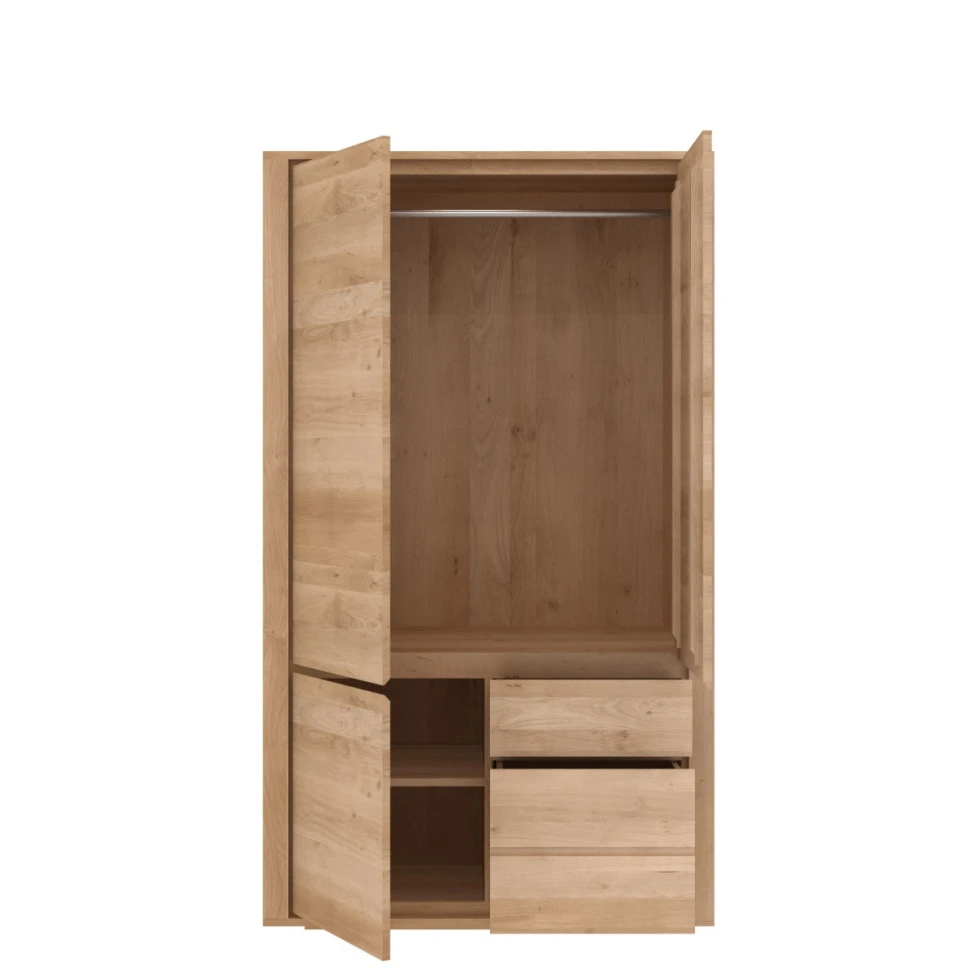 Dębowa komoda 3 drzwiowa Oak Shadow Dresser Ethnicraft