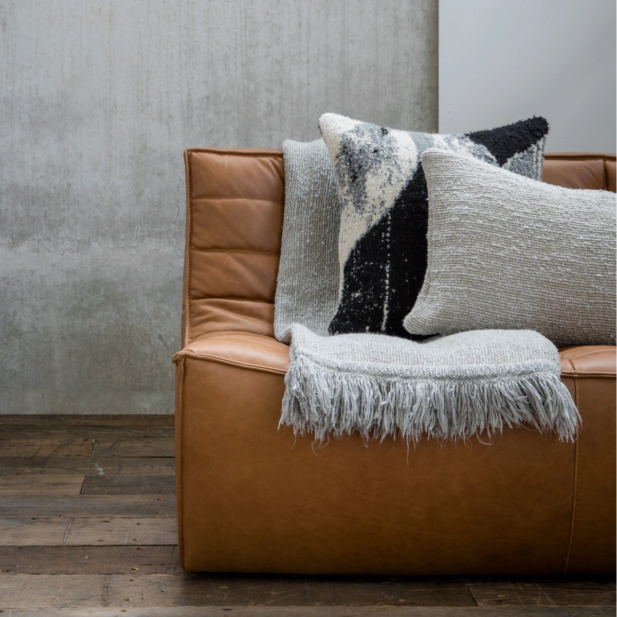 Sofa dwuosobowa N701 Old Saddle
