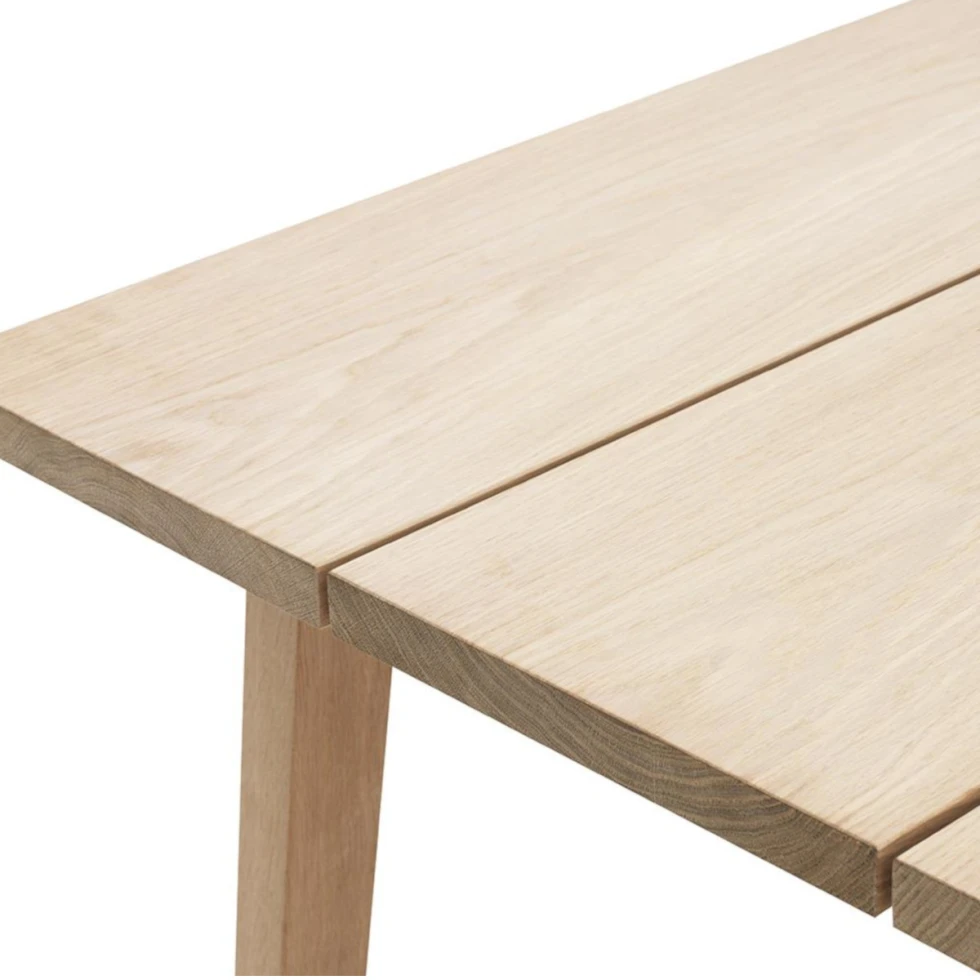 Stół Slice 90 x 300 Oak z blatem z trzech desek -  Normann Copenhagen