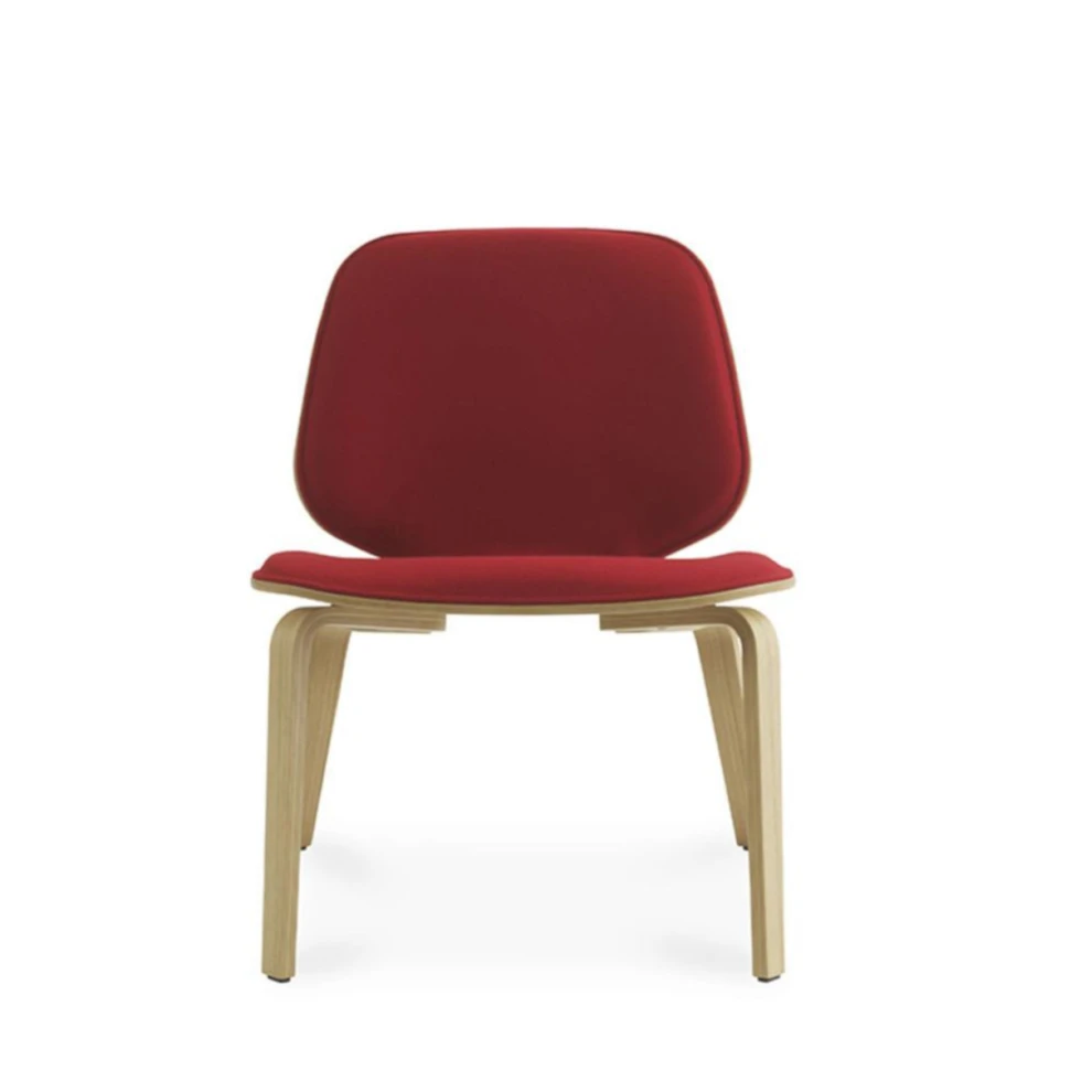 Wygodny fotel My Front Upholstery Oak Synergy Normann Copenhagen