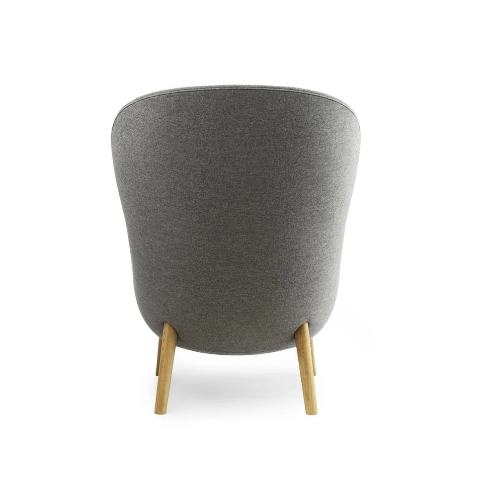 Fotel Hyg High Oak Main Line Flax na dębowych nogach - Normann Copenhagen