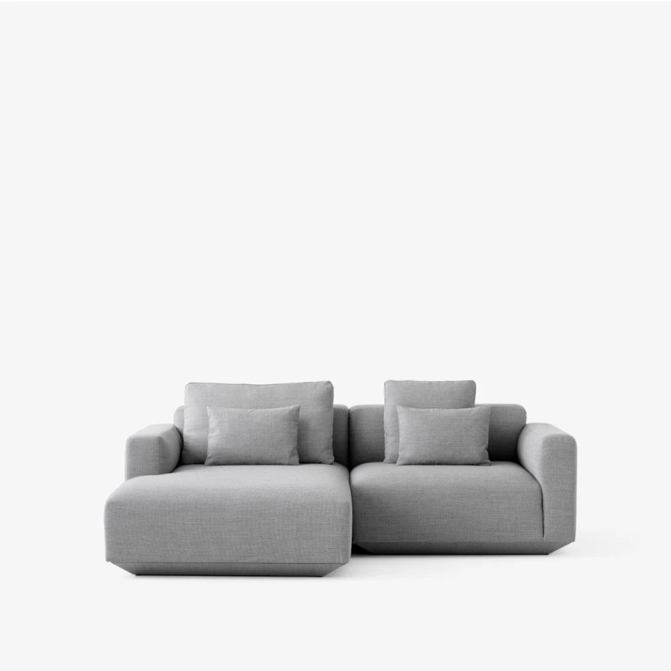 Dwuosobowa sofa modułowa Develius EV1-EV7 z szezlongiem i poduchami -  &Tradition