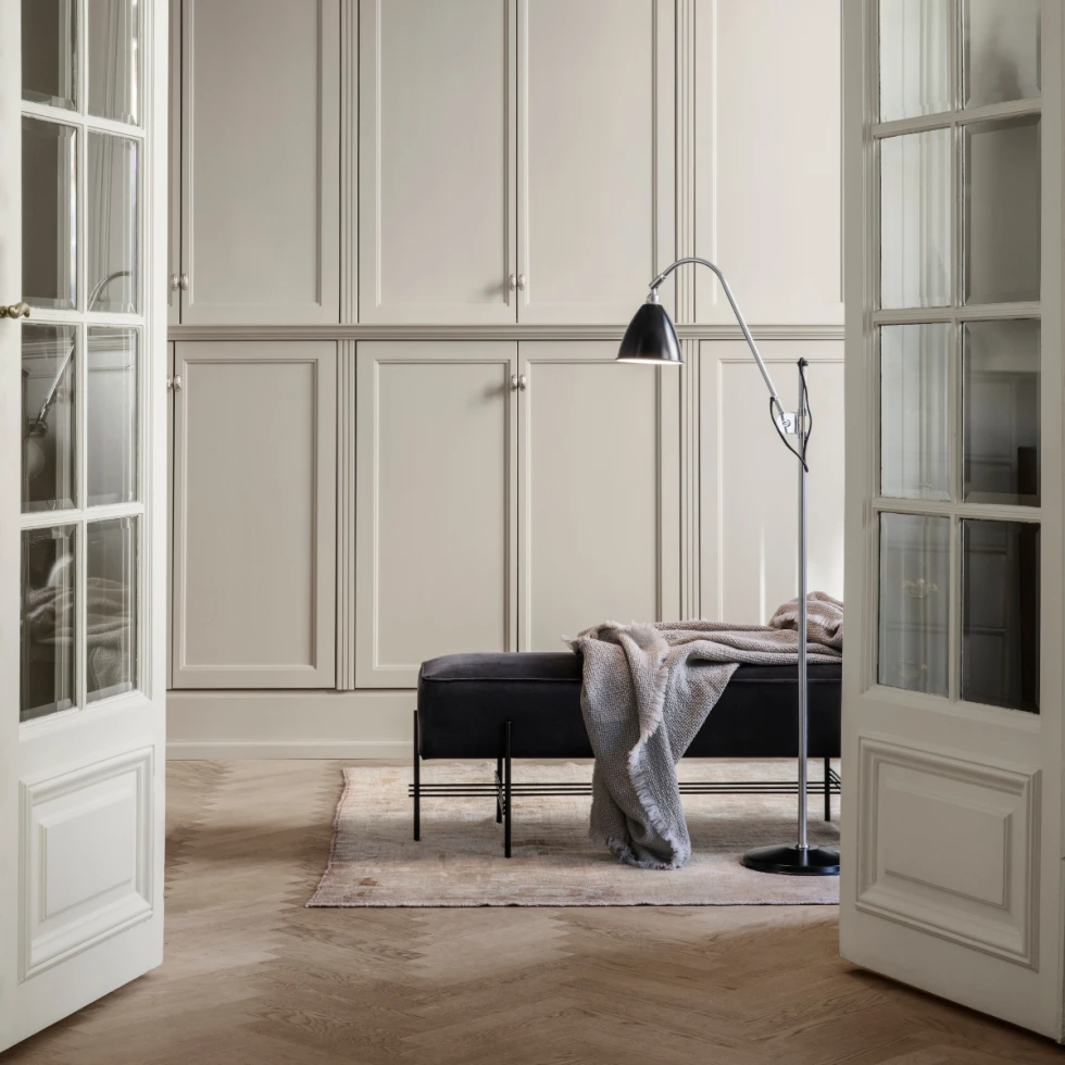 Regulowana lampa podłogowa Bestlite BL3M Gubi