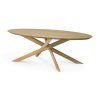 Drewniany stolik na skośnych nogach z owalnym blatem Mikado