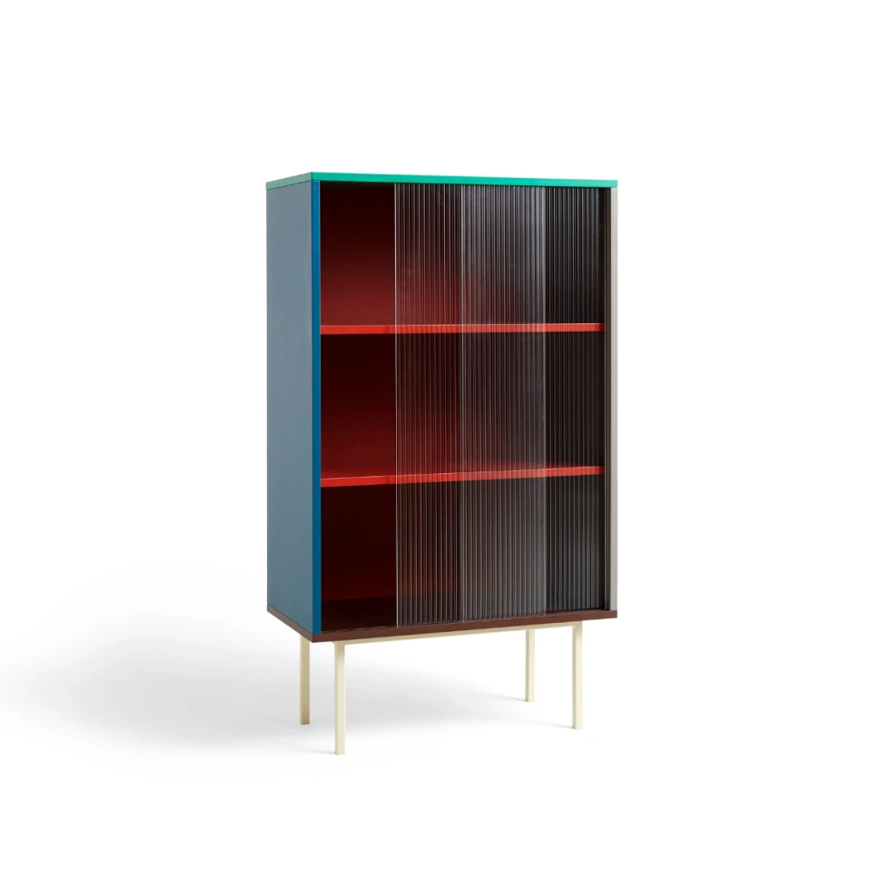 Szafka Colour Cabinet Tall HAY z przesuwnymi, szklanymi drzwiczkami